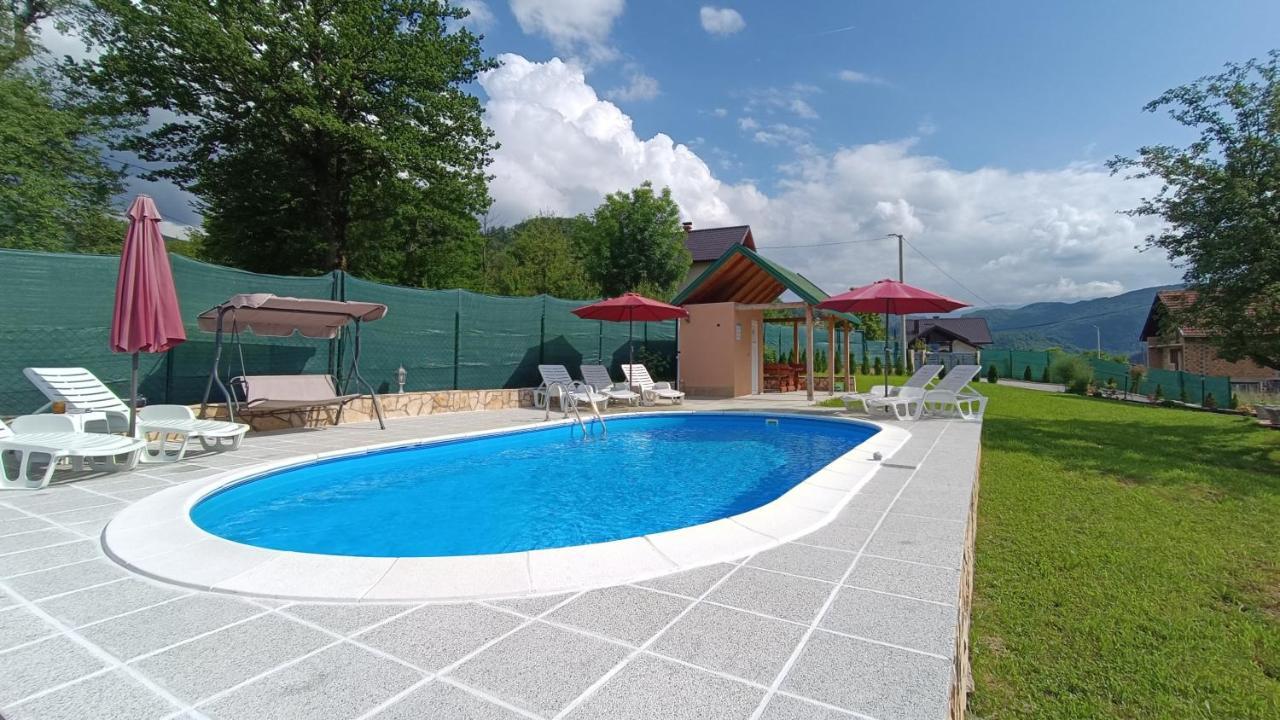 Villa Green Oasis With Pool Σαράγεβο Εξωτερικό φωτογραφία