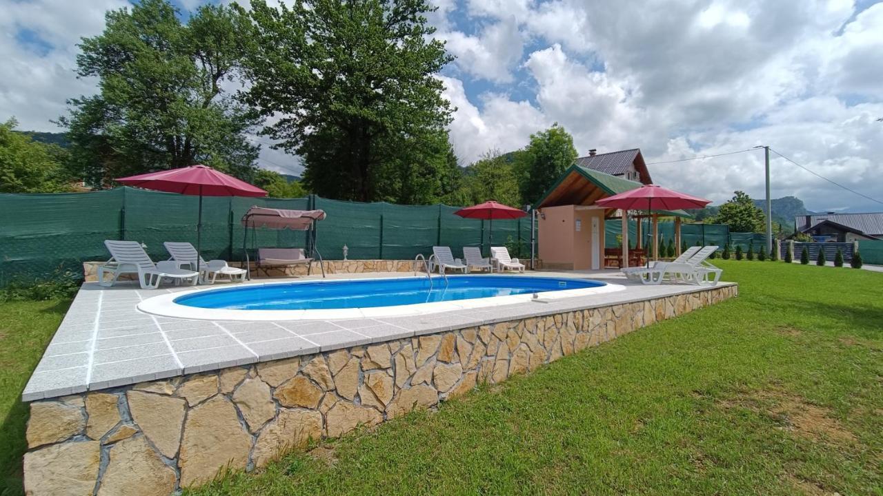 Villa Green Oasis With Pool Σαράγεβο Εξωτερικό φωτογραφία